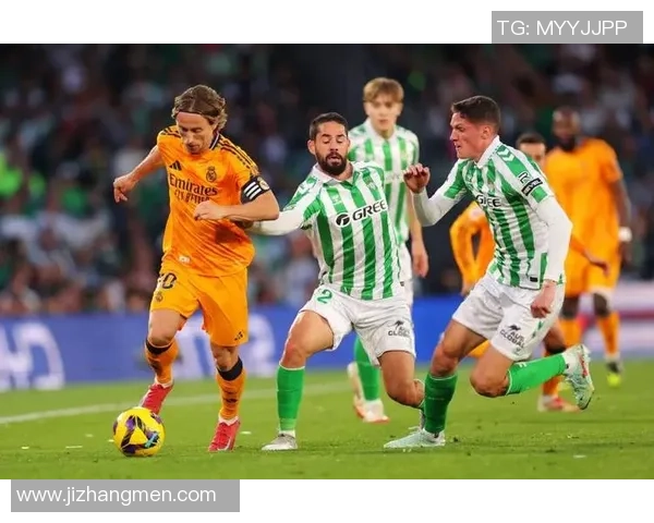 西甲精彩对决曼联大胜那不勒斯引发全场热烈反响与数据分析